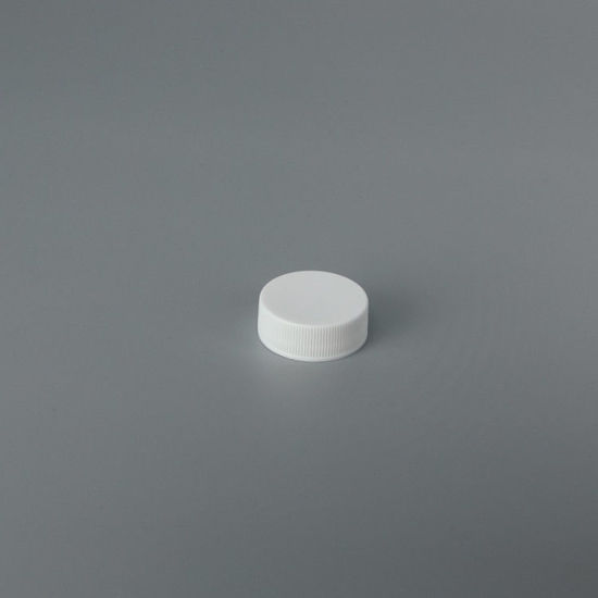 Picture of 28-400 White PP Smooth Top, Smooth Sides Cap with FS1-19, .035 Plain Liner