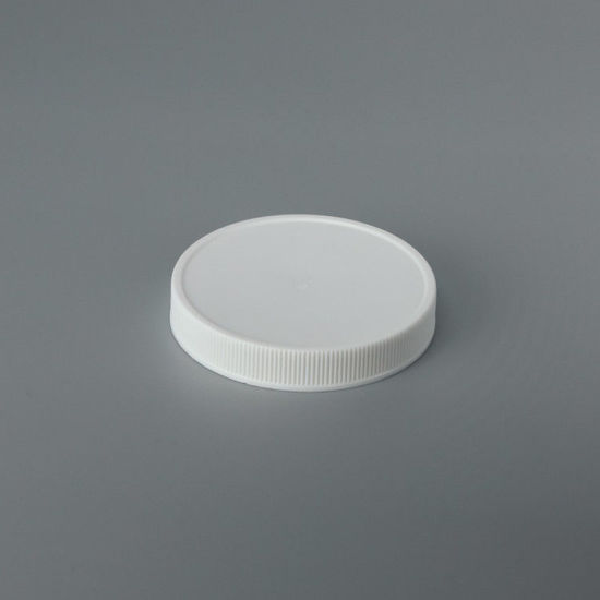 Picture of 70-400 White PP Matte Top, Ribbed Sides Cap with F828.020 Plain Foam Liner