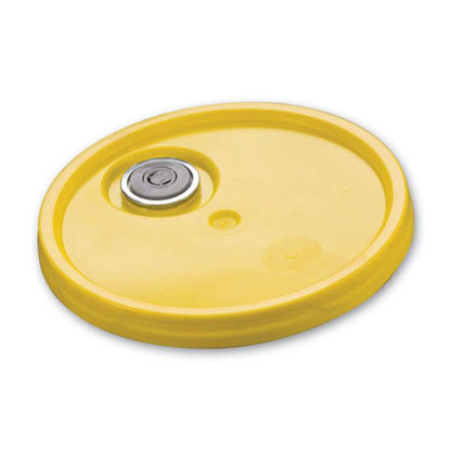 Picture of Yellow HDPE EZ Stor Cover with Rieke Spout for 5 Gallon Pails