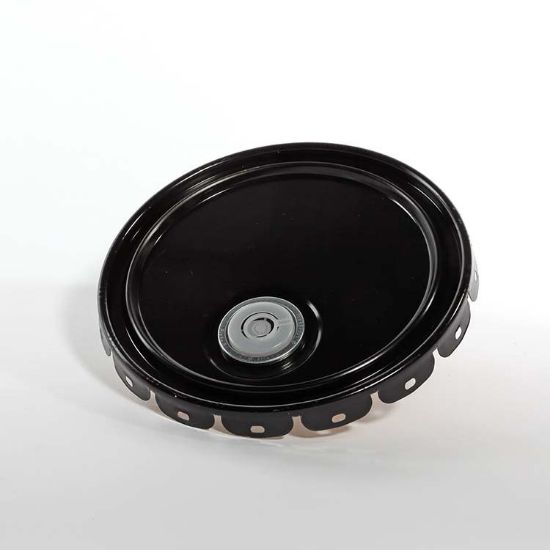 Picture of 2.5-7 Gallon Black Steel Lug Cover, Buff Epoxy Phenolic Lining, Rieke Fitting, Flow in Gasket, 24 Gauge, UN Rated